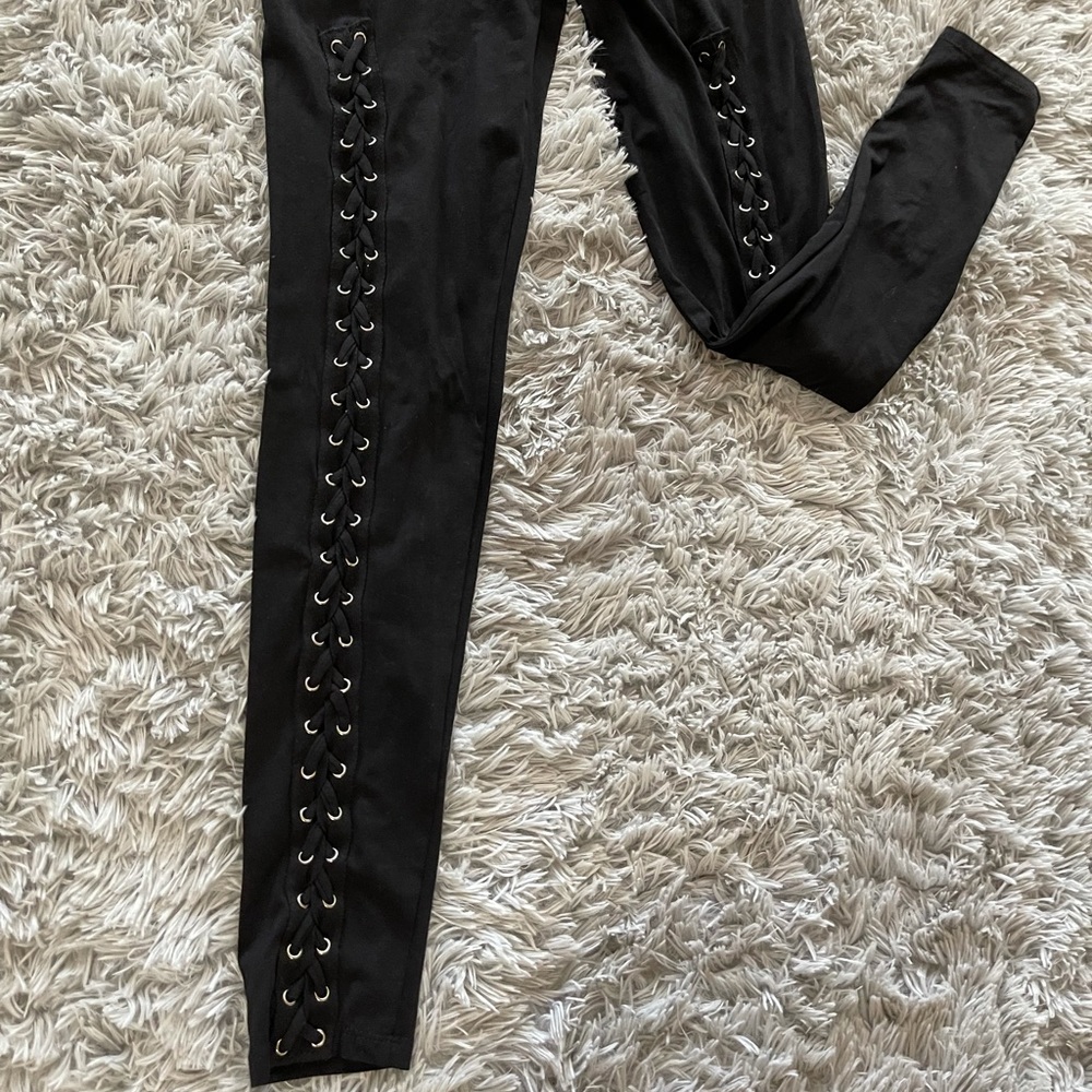 Fashion Nova Stitch Leggings